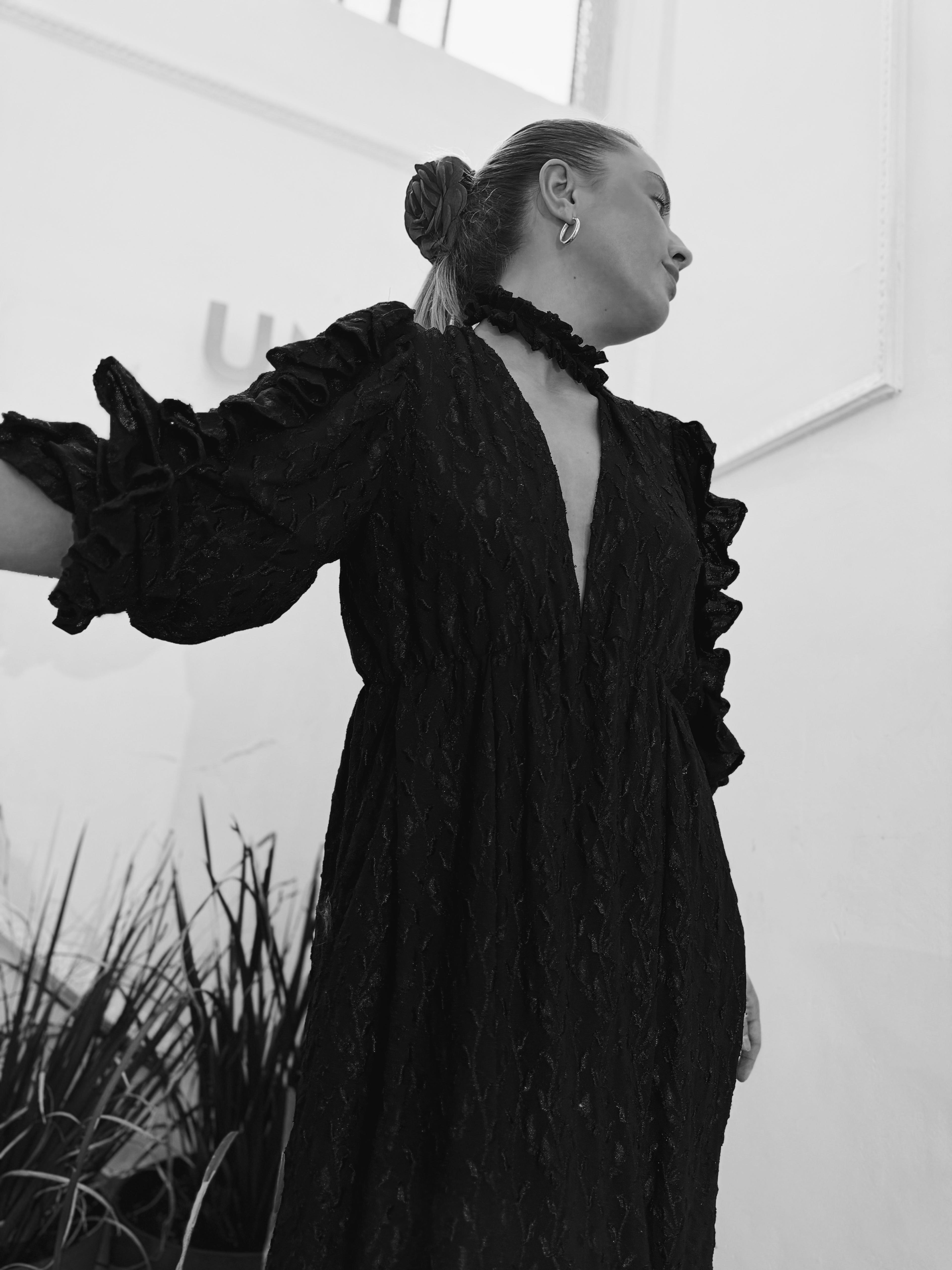 VESTIDO ALBA VOLADOS - TEXTURA